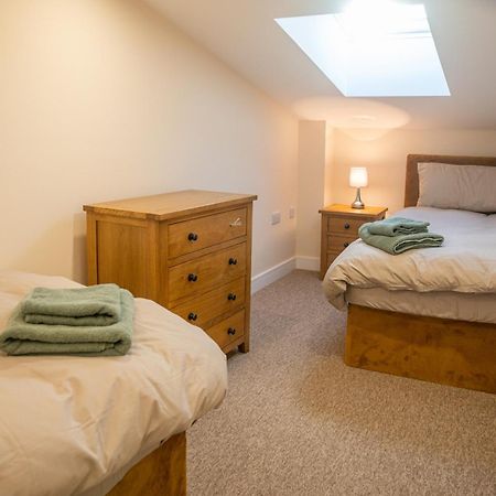 Apartamento Bears Court Cheltenham Exterior foto