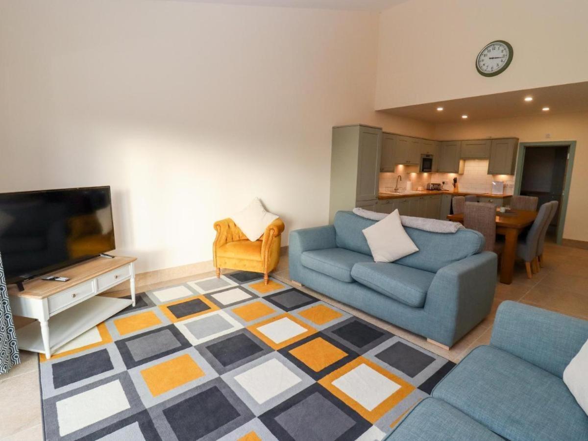Apartamento Bears Court Cheltenham Exterior foto