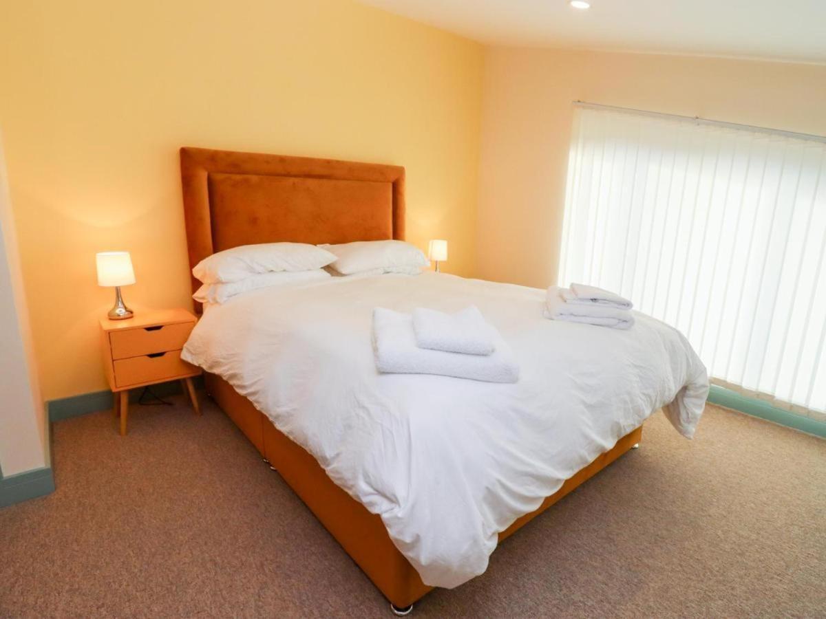 Apartamento Bears Court Cheltenham Exterior foto