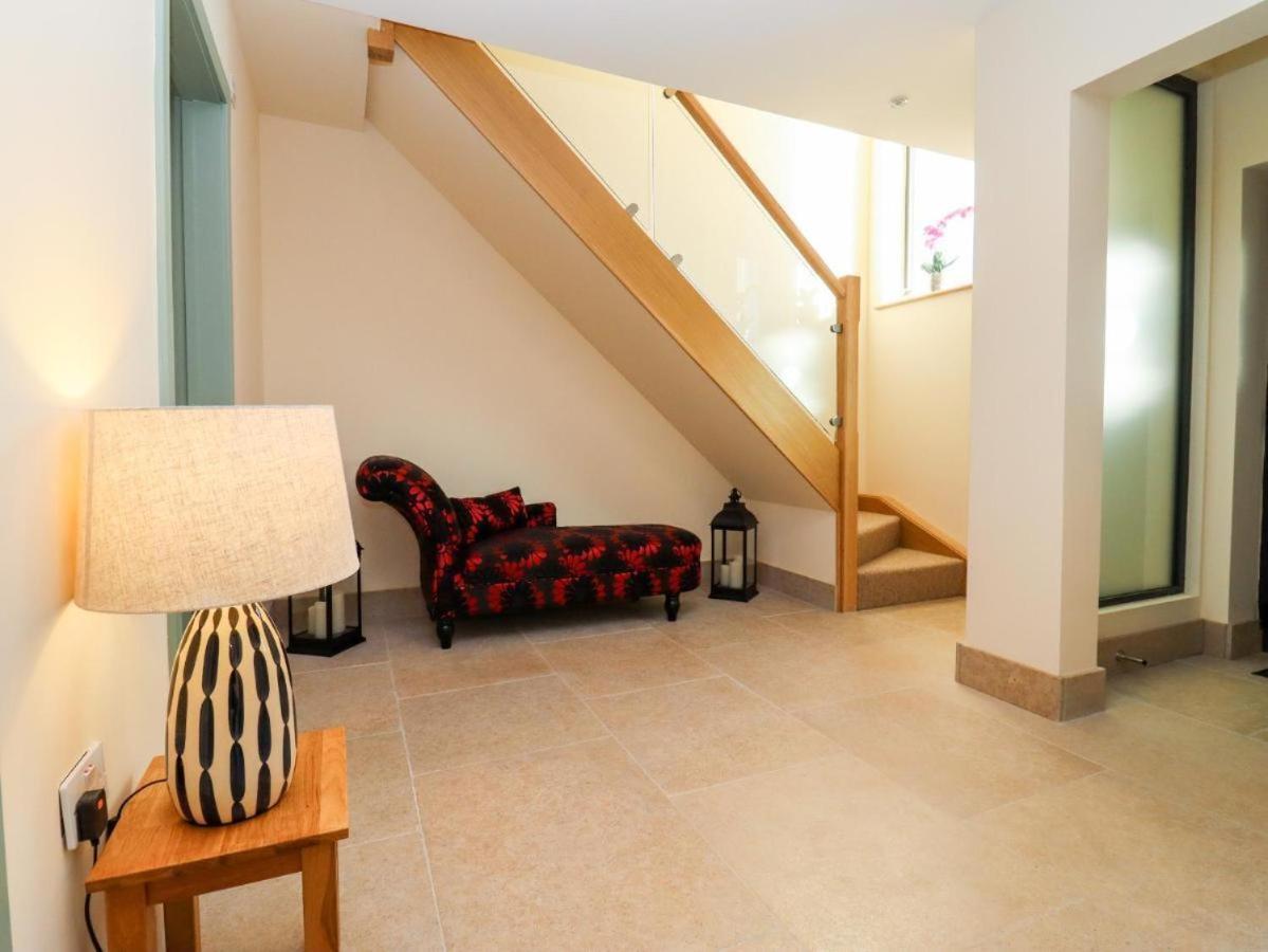 Apartamento Bears Court Cheltenham Exterior foto