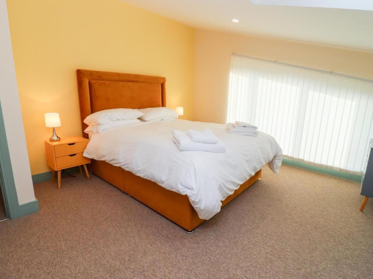 Apartamento Bears Court Cheltenham Exterior foto