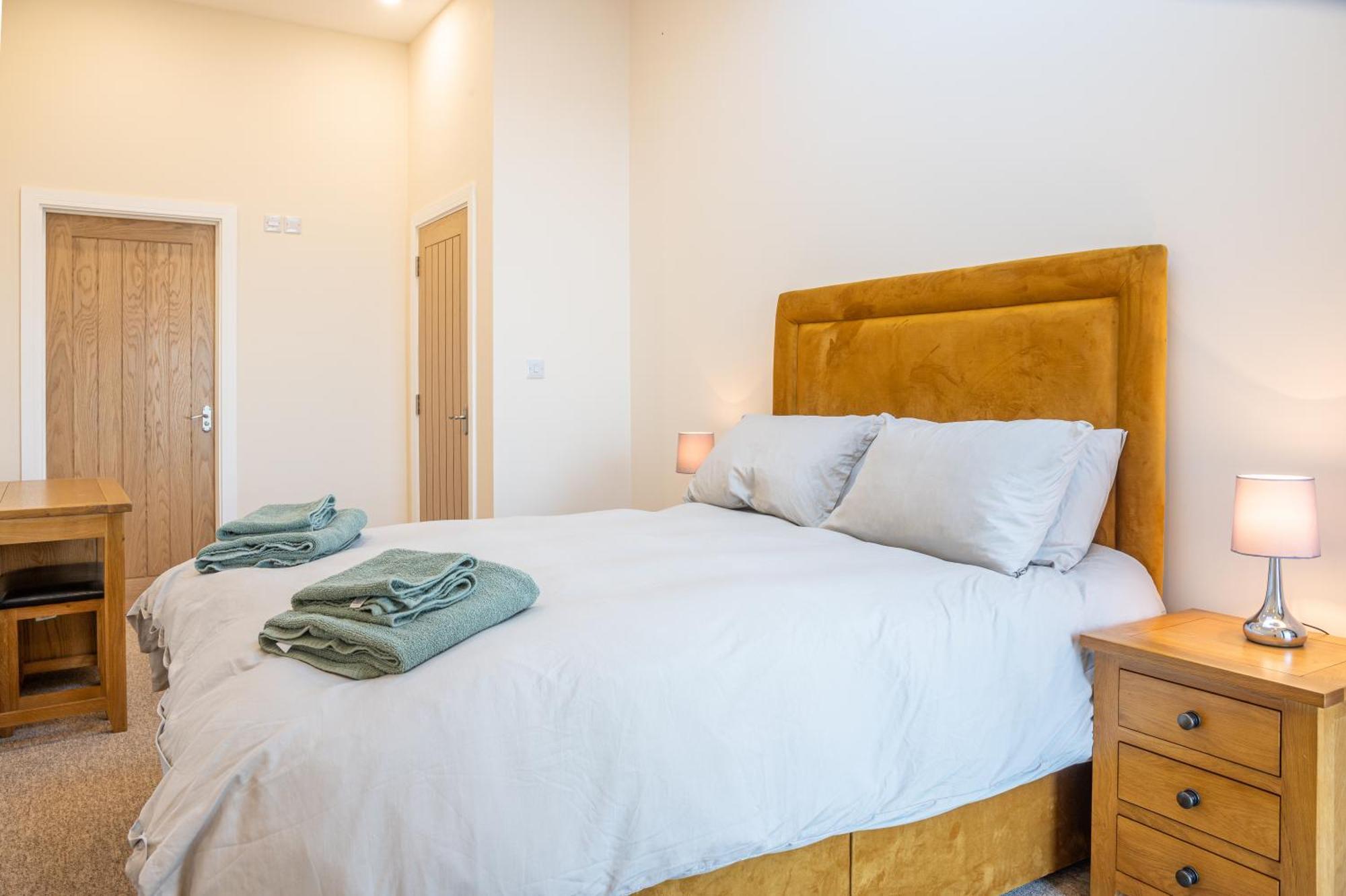 Apartamento Bears Court Cheltenham Exterior foto