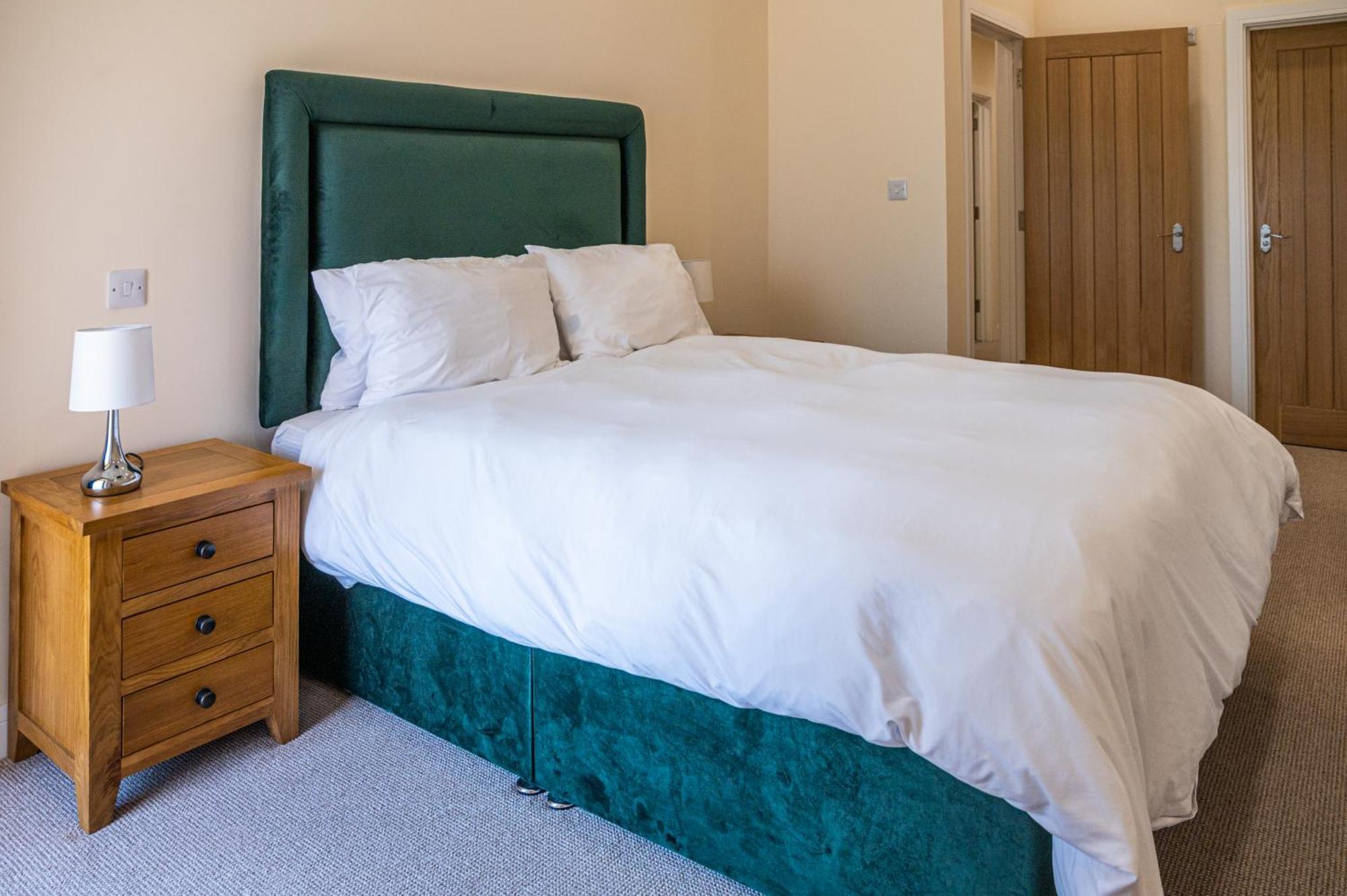 Apartamento Bears Court Cheltenham Exterior foto